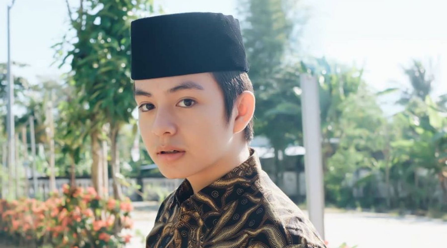 Cara Mencuci Kopiah Hitam yang Mudah dan Bersih